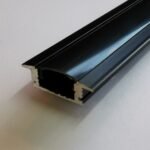 АЛУМИНИЕВ ПРОФИЛ ЗА LED ЛЕНТА ЧЕРНО ТЯЛО/ЧЕРЕН РАЗСЕЙВАТЕЛ 2m 24.7×7.4mm ЗА ВГРАЖДАНЕ